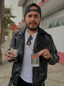 AC/DC (CONCIERTO)